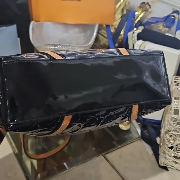 Coach Black and Tan Tote Bag - Picture 6 of 16